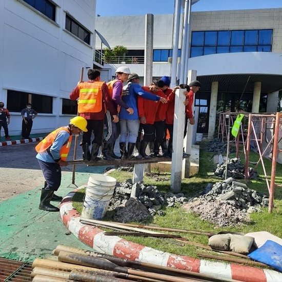 รับเหมาตอกเสาเข็มด้วยแรงคน